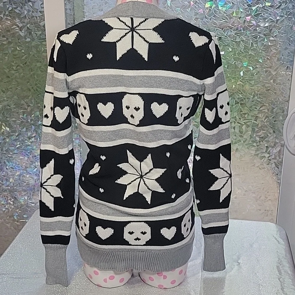 RARE Vintage Holiday Cardigan Knit Skull Snowflake Sweater Button Up SZ:XS - Picture 4 of 13